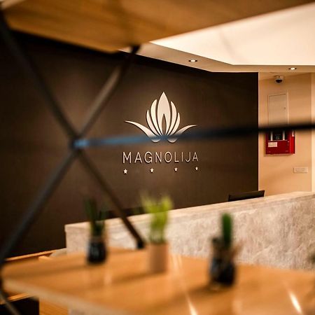 Hotel Magnolia Tivat Exterior foto