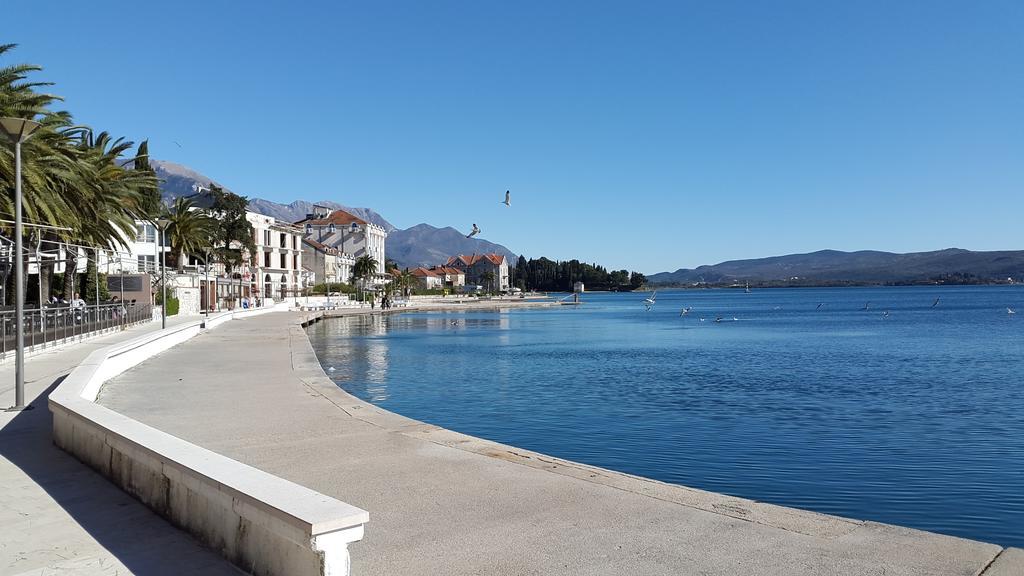 Hotel Magnolia Tivat Exterior foto